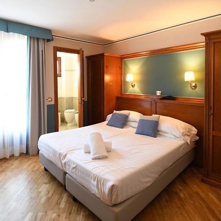 Hotel Cavour Rapallo Eksteriør bilde