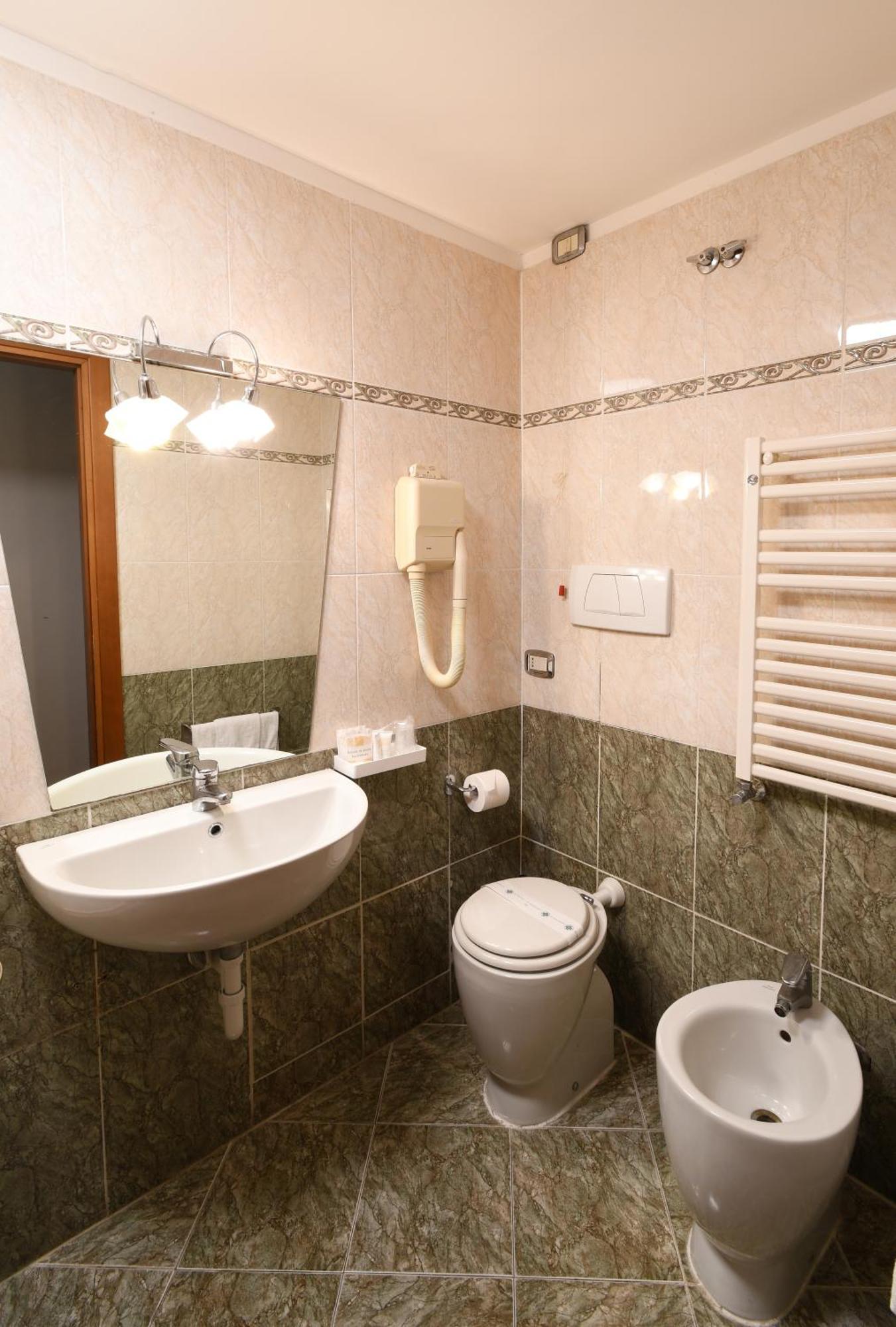 Hotel Cavour Rapallo Eksteriør bilde