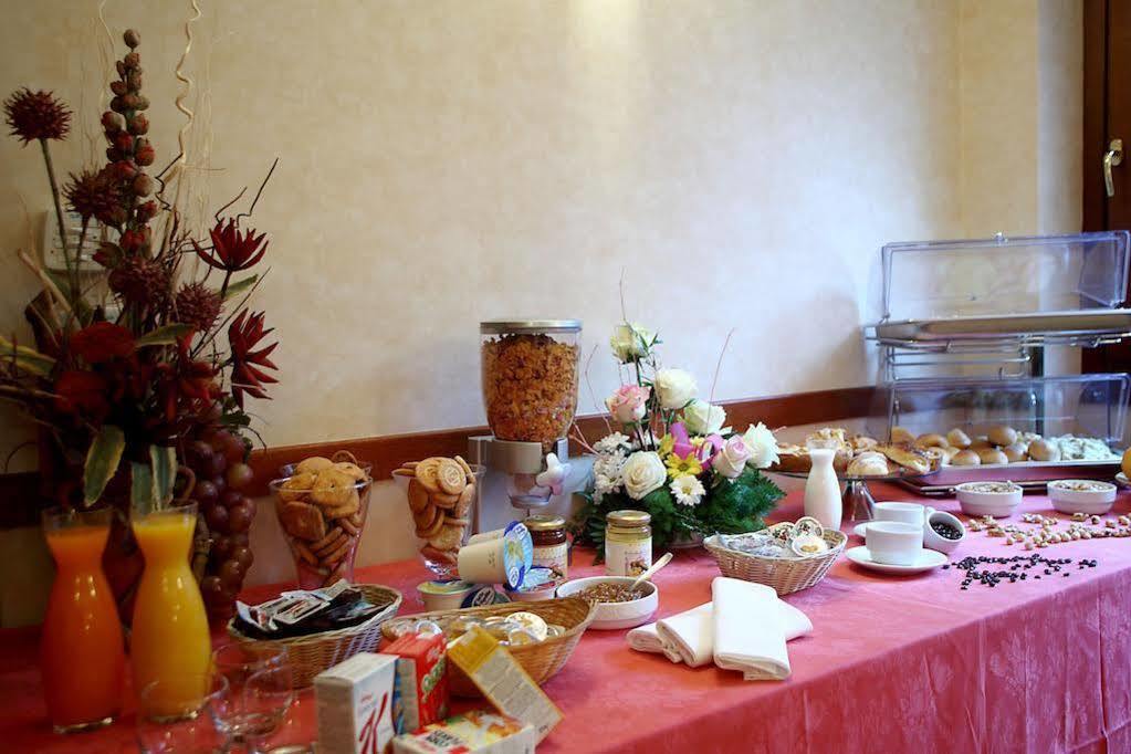 Hotel Cavour Rapallo Eksteriør bilde